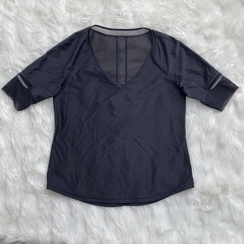 Lululemon | Black Var-city 1/2 Sleeve Top